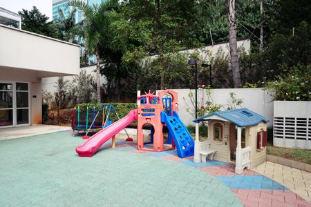 Apartamento à venda com 74m², 2 quartos e 2 vagas Apartamento à venda com 74m², 2 quartos e 2 vagasPlayground