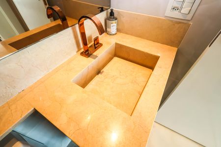 Apartamento à venda com 74m², 2 quartos e 2 vagas Apartamento à venda com 74m², 2 quartos e 2 vagasBanheiro Social