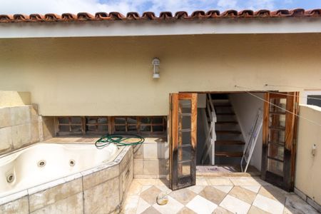 Casa de condomínio à venda com 100m², 3 quartos e 2 vagas Casa de condomínio à venda com 100m², 3 quartos e 2 vagasTerraço