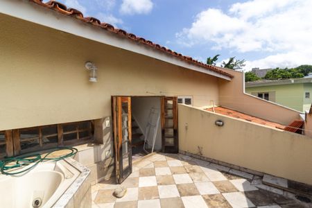 Casa de condomínio à venda com 100m², 3 quartos e 2 vagas Casa de condomínio à venda com 100m², 3 quartos e 2 vagasTerraço