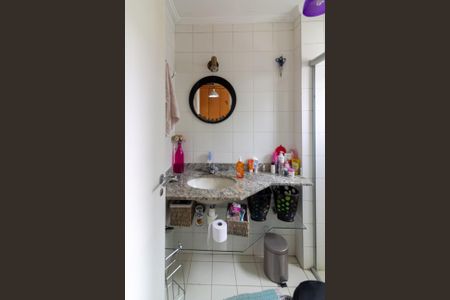 Casa de condomínio à venda com 100m², 3 quartos e 2 vagas Casa de condomínio à venda com 100m², 3 quartos e 2 vagasBanheiro Suíte 2