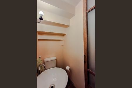 Casa à venda com 140m², 3 quartos e 1 vagaLavabo