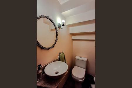 Casa à venda com 140m², 3 quartos e 1 vagaLavabo