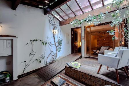 Casa à venda com 140m², 3 quartos e 1 vagaÁrea externa