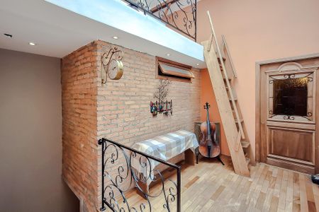 Casa à venda com 140m², 3 quartos e 1 vagaSala Piso Superior