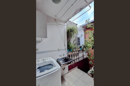 Casa à venda com 140m², 3 quartos e 1 vagaÁrea de Serviço