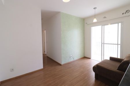 Sala de apartamento para alugar com 2 quartos, 57m² em Umuarama, Osasco