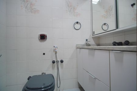 Casa à venda com 283m², 3 quartos e 2 vagasBanheiro Corredor