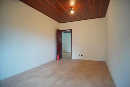 Casa à venda com 283m², 3 quartos e 2 vagasQuarto 3
