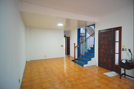 Casa à venda com 283m², 3 quartos e 2 vagasSala