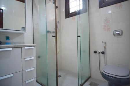 Casa à venda com 283m², 3 quartos e 2 vagasBanheiro da Suíte