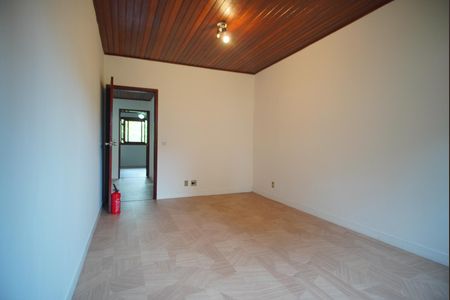 Casa à venda com 283m², 3 quartos e 2 vagasQuarto 3