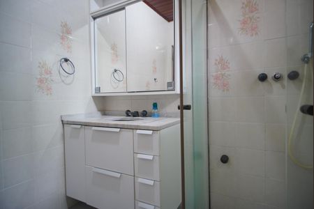 Casa à venda com 283m², 3 quartos e 2 vagasBanheiro da Suíte