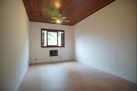Casa à venda com 283m², 3 quartos e 2 vagasQuarto 2