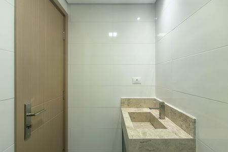 Apartamento para alugar com 86m², 2 quartos e 2 vagas Apartamento para alugar com 86m², 2 quartos e 2 vagasBanheiro social