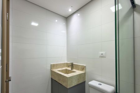 Apartamento para alugar com 86m², 2 quartos e 2 vagas Apartamento para alugar com 86m², 2 quartos e 2 vagasBanheiro da Suíte