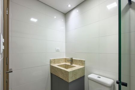 Apartamento para alugar com 86m², 2 quartos e 2 vagas Apartamento para alugar com 86m², 2 quartos e 2 vagasBanheiro social
