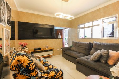 Sala de casa à venda com 6 quartos, 300m² em Vila Chuca, São Paulo