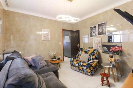 Sala de casa à venda com 6 quartos, 300m² em Vila Chuca, São Paulo