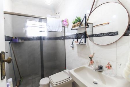 Casa à venda com 300m², 6 quartos e 1 vaga Casa à venda com 300m², 6 quartos e 1 vagaBanheiro Social