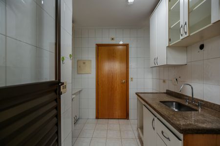 Apartamento para alugar com 64m², 2 quartos e 1 vaga Apartamento para alugar com 64m², 2 quartos e 1 vagaCozinha e Área de Serviço