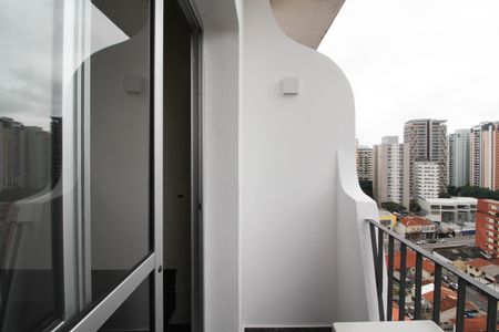 Apartamento para alugar com 80m², 2 quartos e 1 vagaVaranda