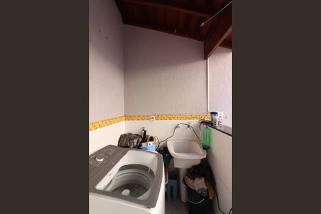 Casa à venda com 300m², 3 quartos e 4 vagasÁrea de Serviço