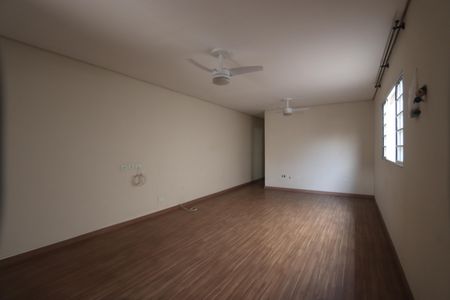 Sala de casa para alugar com 4 quartos, 250m² em Vila Independencia, São Paulo