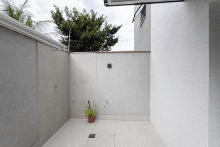 Apartamento à venda com 266m², 4 quartos e 3 vagas Apartamento à venda com 266m², 4 quartos e 3 vagasÁrea privativa