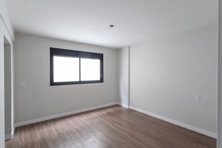 Apartamento à venda com 266m², 4 quartos e 3 vagas Apartamento à venda com 266m², 4 quartos e 3 vagasSuíte 2