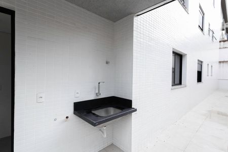 Apartamento à venda com 266m², 4 quartos e 3 vagas Apartamento à venda com 266m², 4 quartos e 3 vagasÁrea de serviço