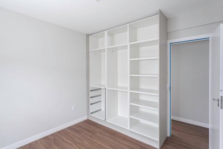 Apartamento à venda com 266m², 4 quartos e 3 vagas Apartamento à venda com 266m², 4 quartos e 3 vagasSemi suíte 2