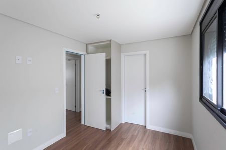 Apartamento à venda com 266m², 4 quartos e 3 vagas Apartamento à venda com 266m², 4 quartos e 3 vagasSuíte 1