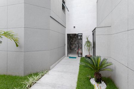 Apartamento à venda com 266m², 4 quartos e 3 vagas Apartamento à venda com 266m², 4 quartos e 3 vagasEntrada