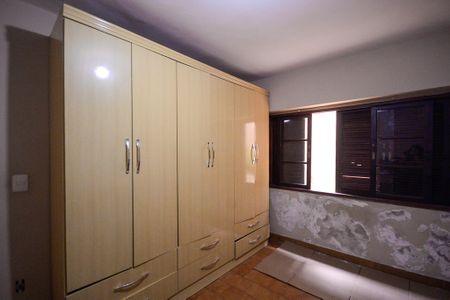 Casa à venda com 204m², 5 quartos e 1 vagaCasa 2 - Quarto 2