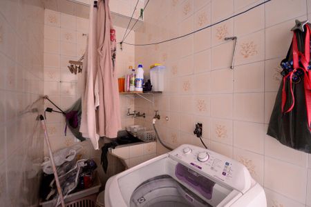 Casa à venda com 204m², 5 quartos e 1 vagaCasa 2 - Área de Serviço 