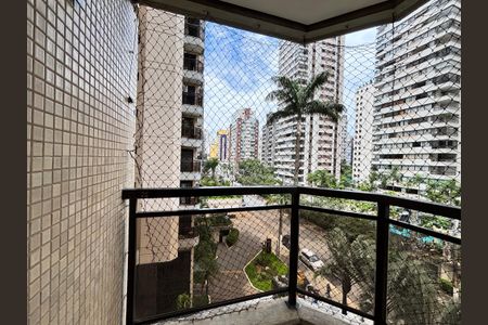 Apartamento para alugar com 126m², 3 quartos e 2 vagas Apartamento para alugar com 126m², 3 quartos e 2 vagasSuíte