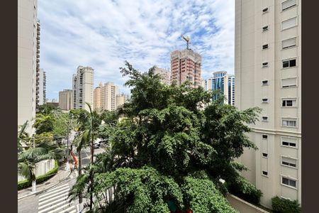 Vista de apartamento para alugar com 3 quartos, 126m² em Indianópolis, São Paulo