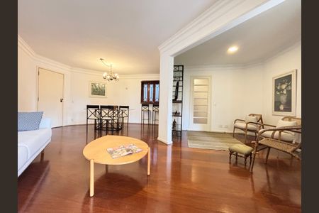 Apartamento para alugar com 126m², 3 quartos e 2 vagas Apartamento para alugar com 126m², 3 quartos e 2 vagasSala