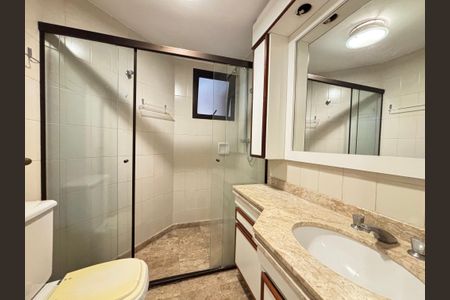 Apartamento para alugar com 126m², 3 quartos e 2 vagas Apartamento para alugar com 126m², 3 quartos e 2 vagasBanheiro