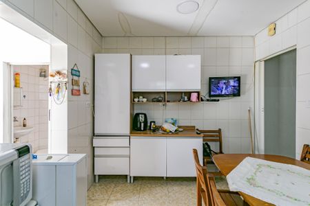 Casa à venda com 195m², 3 quartos e 2 vagasCozinha