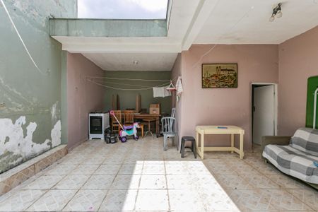 Casa à venda com 195m², 3 quartos e 2 vagasQuintal