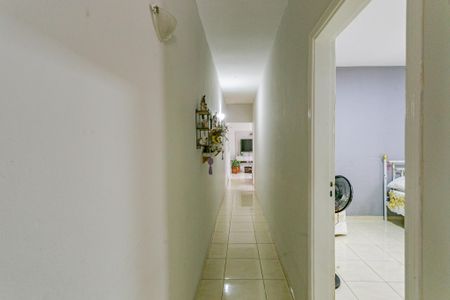 Casa à venda com 195m², 3 quartos e 2 vagasCorredor