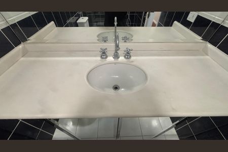 Apartamento para alugar com 140m², 3 quartos e 1 vagaBanheiro