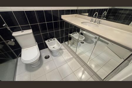 Apartamento para alugar com 140m², 3 quartos e 1 vagaBanheiro