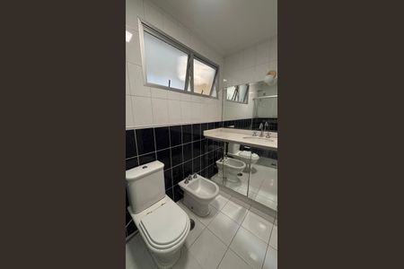 Apartamento para alugar com 140m², 3 quartos e 1 vagaBanheiro