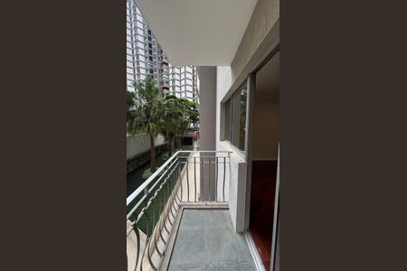 Apartamento para alugar com 140m², 3 quartos e 1 vagaSala - Sala de Jantar Varanda