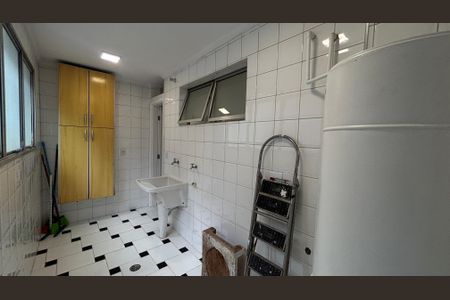 Apartamento para alugar com 140m², 3 quartos e 1 vagaÁrea de Serviço