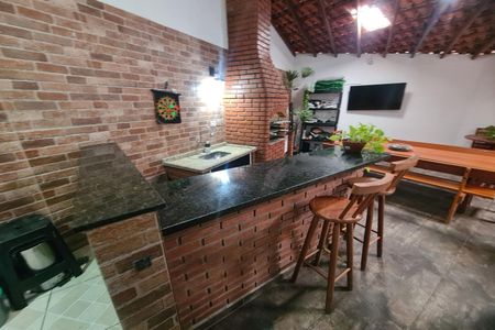 Casa para alugar com 110m², 3 quartos e 2 vagas Casa para alugar com 110m², 3 quartos e 2 vagasÁrea de Serviço e Churrasqueira