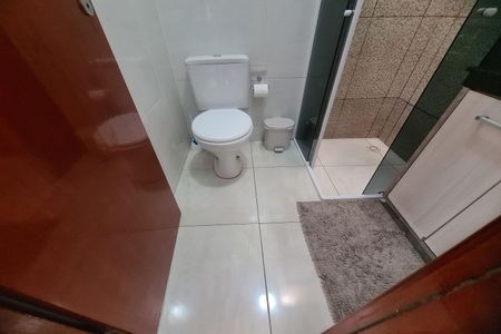 Casa para alugar com 110m², 3 quartos e 2 vagas Casa para alugar com 110m², 3 quartos e 2 vagasBanheiro